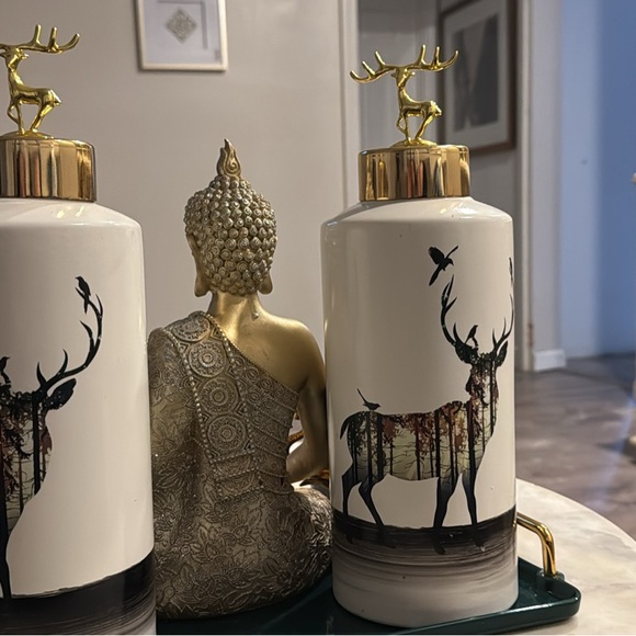 Elegant Silver Shell Wall Art - Picture 7 of 9